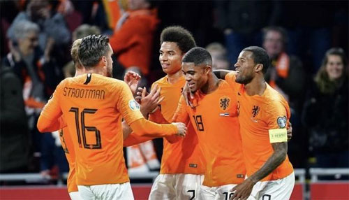 立了坚韧的 立了坚韧的