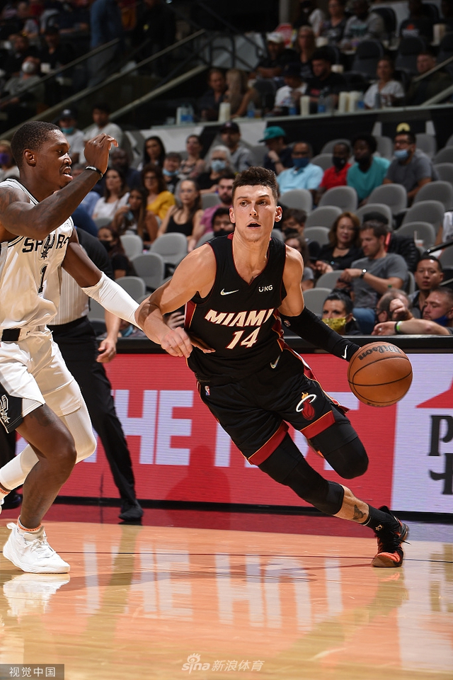 还在场外激 还在场外激