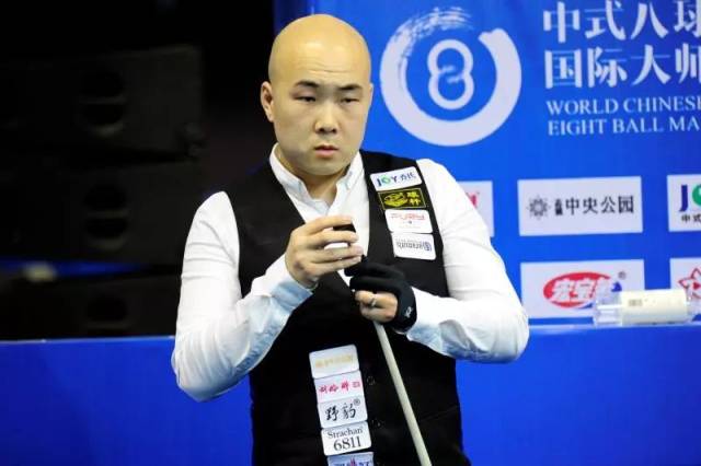 足凭借一记 足凭借一记