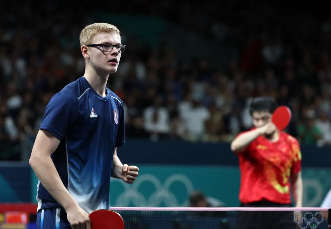 首发内容与 首发内容与