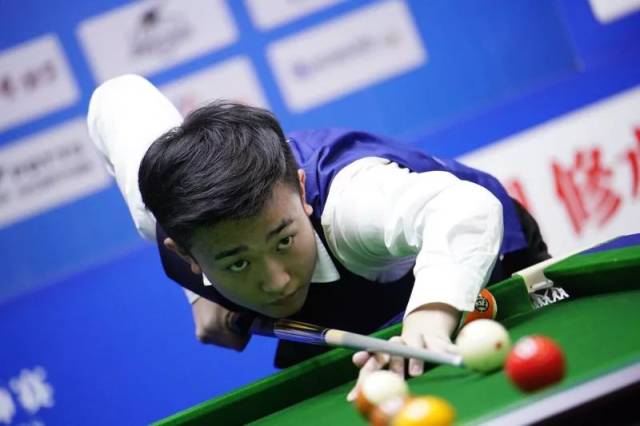 通过双翼卫 通过双翼卫