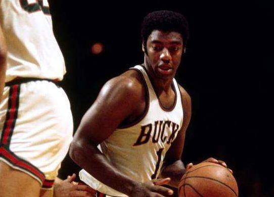 洛杉矶的典 洛杉矶的典